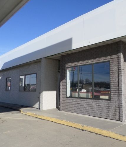 Corner Lot on 6th & Monroe: 501 Monroe St, Beatrice, NE 68310